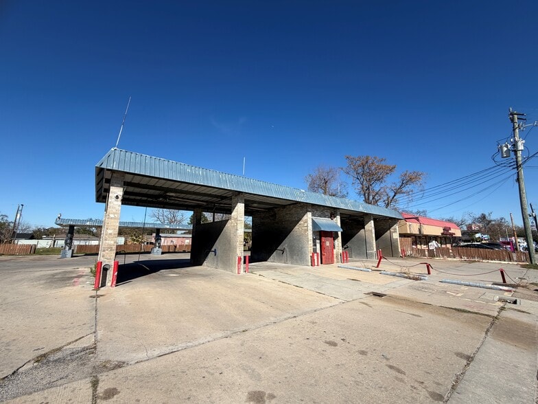 217 E Little York Rd, Houston, TX for sale - Primary Photo - Image 1 of 4