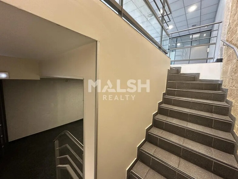 Commerce de détail dans Vienne à louer - Photo intérieure - Image 3 de 5