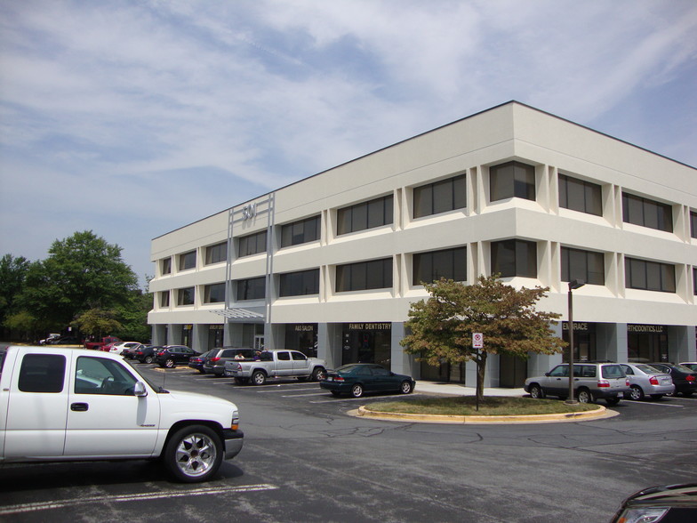 501 N Frederick Ave, Gaithersburg, MD for lease - Building Photo - Image 3 of 32