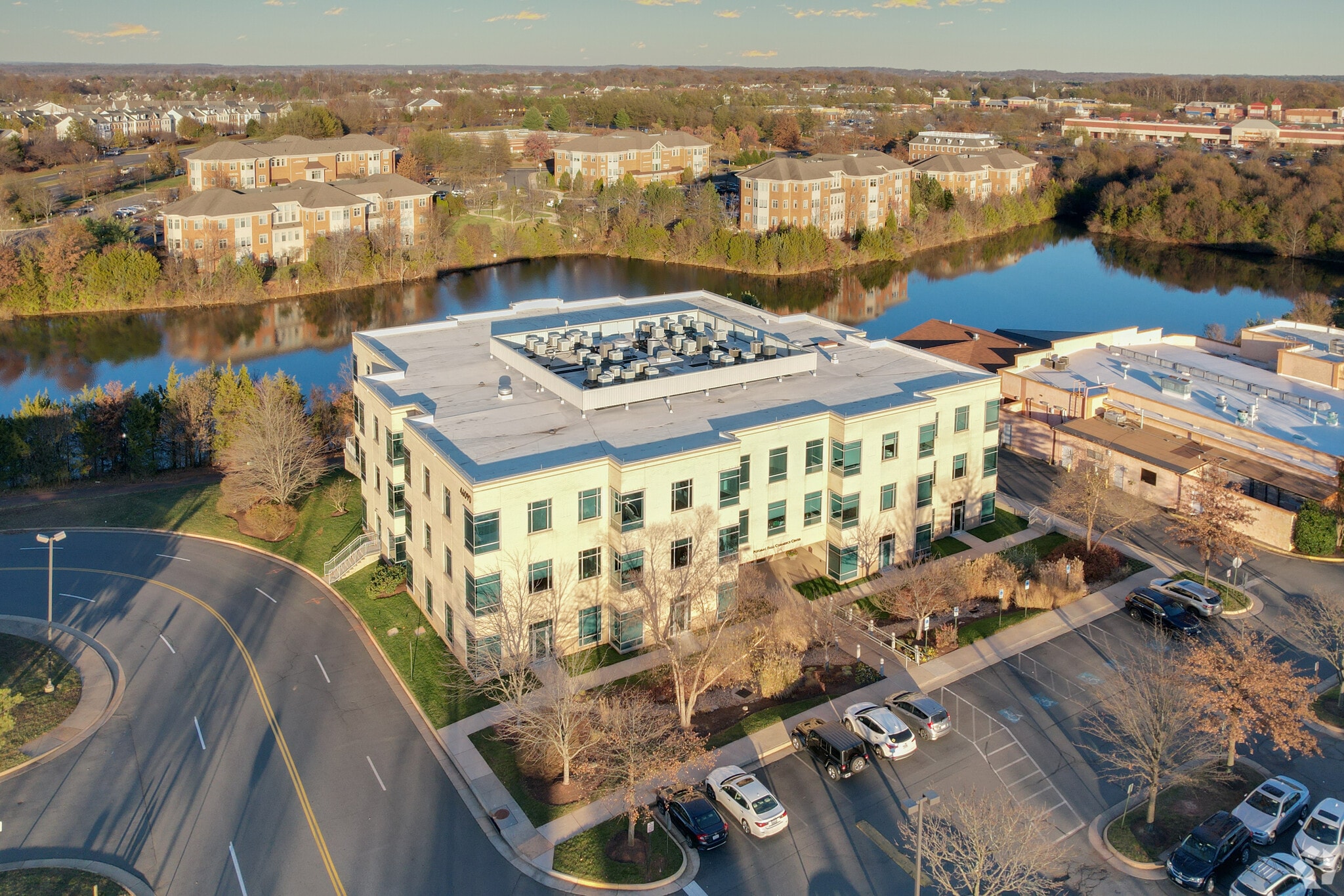 46090 Lake Center Plz, Sterling, VA for lease Interior Photo- Image 1 of 7