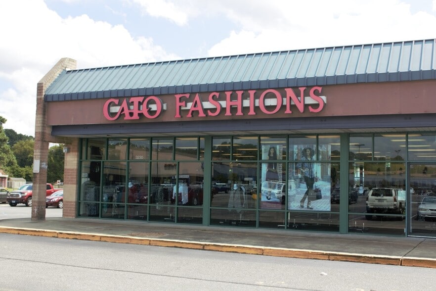 5700 Churchland Blvd, Portsmouth, VA for lease - Building Photo - Image 3 of 6