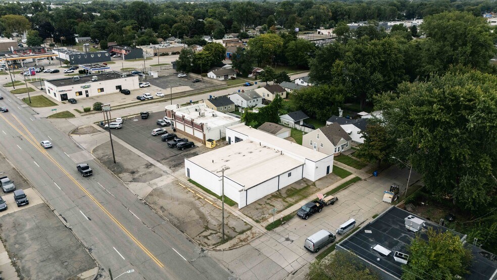 22804-22806 Dequindre Rd, Warren, MI à vendre - Photo du bâtiment - Image 1 de 2