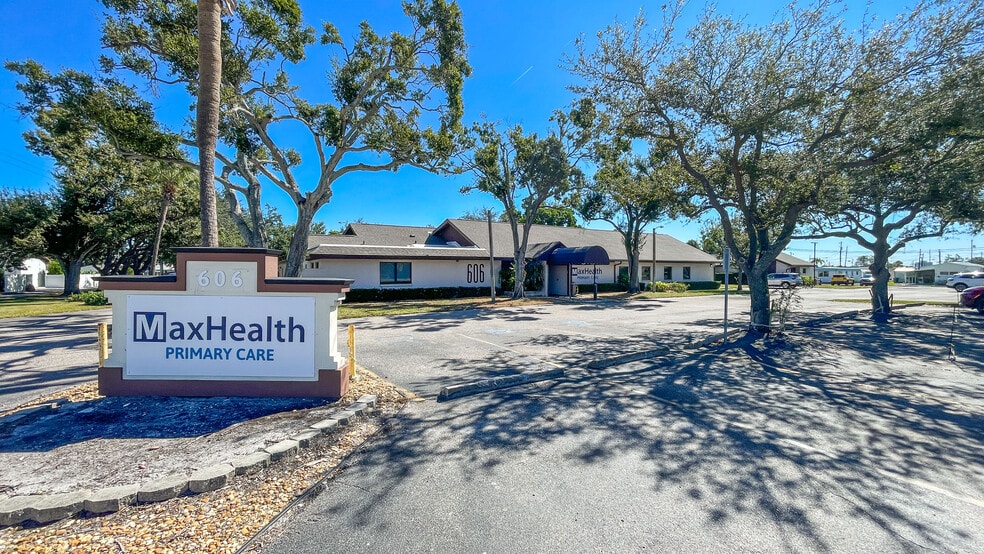 602-606 4th Ave W, Palmetto, FL for sale - Building Photo - Image 2 of 17