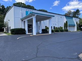 Plus de détails pour 433 E Commonwealth Blvd, Martinsville, VA - Bureau à vendre