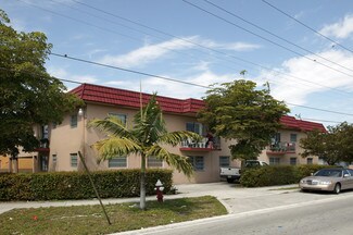 Plus de détails pour 2712 W 10th Ave, Hialeah, FL - Commerce de détail à louer