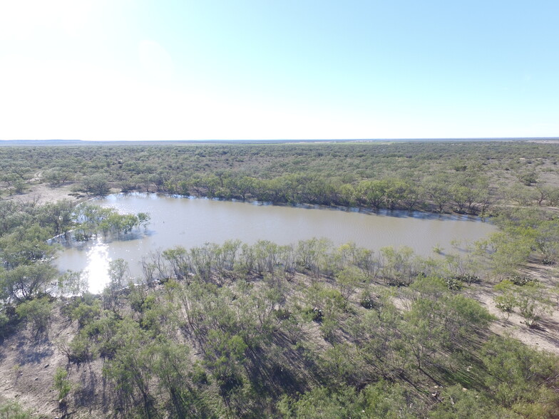 CR 1329, Paint Rock, TX à vendre - Photo du b timent - Image 3 de 75