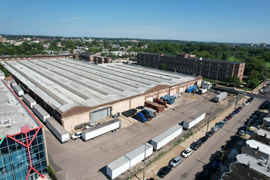 3900 N 10th St, Philadelphia, PA à vendre - Photo du bâtiment - Image 3 de 4