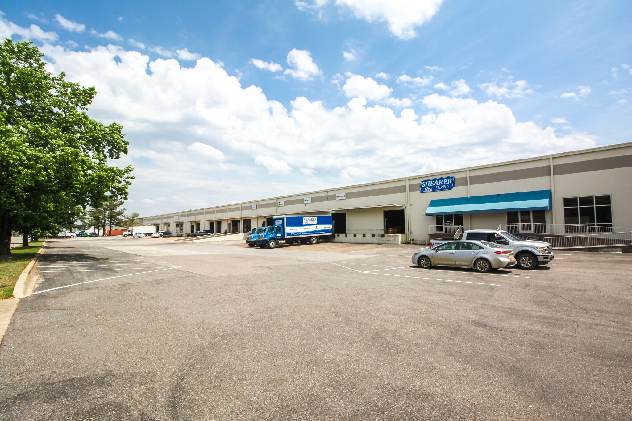 4026-4080 Senator St, Memphis, TN à louer Photo du bâtiment- Image 1 de 6