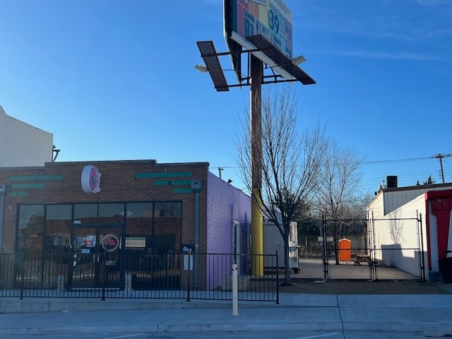 2124 NW 39th St, Oklahoma City, OK for lease Building Photo- Image 1 of 10