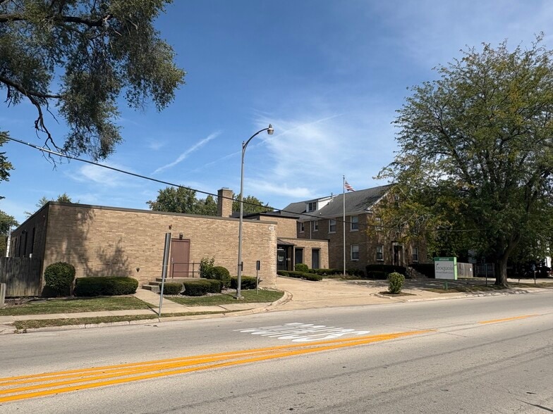 411 W Division St, Manteno, IL for sale - Building Photo - Image 2 of 22