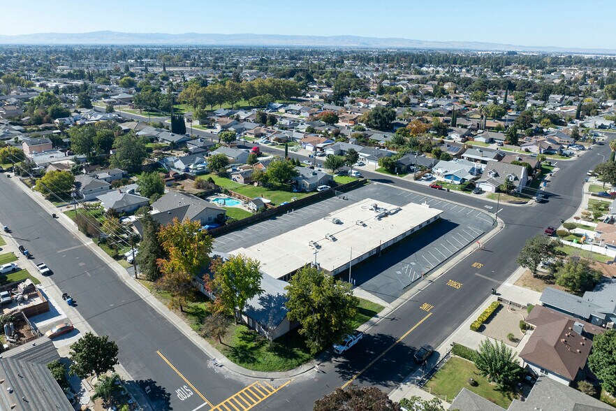 444 Argonaut St, Manteca, CA à louer - Photo du bâtiment - Image 2 de 23