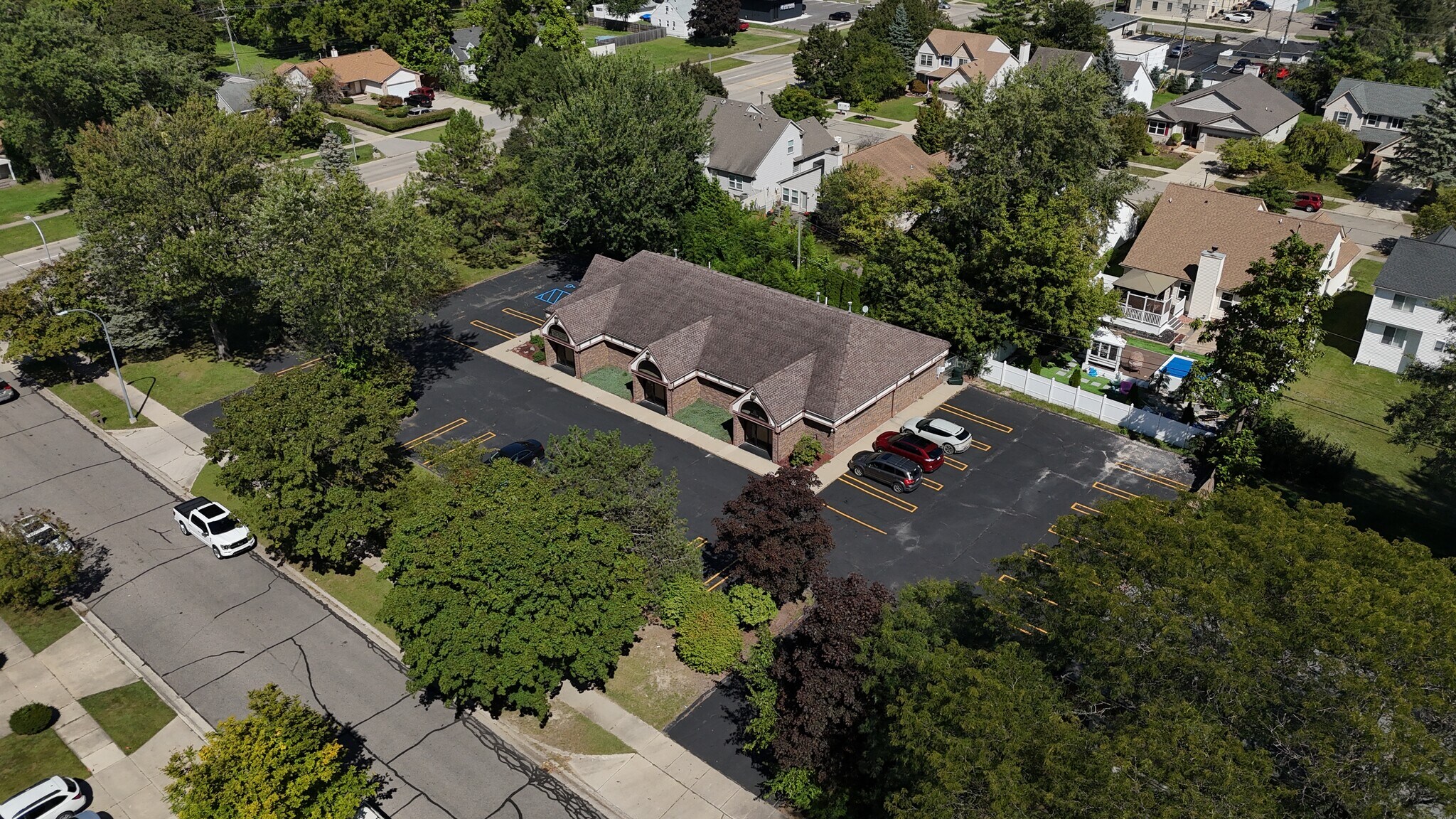 28477-28481 7 Mile Rd, Livonia, MI à louer Photo du bâtiment- Image 1 de 5