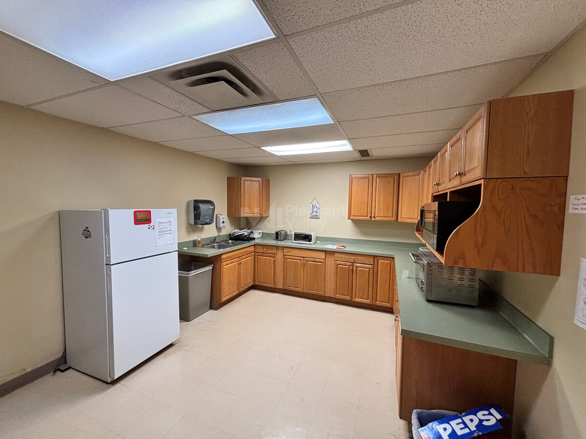 2110-2130 E Aurora Rd, Twinsburg, OH 44087 - Unit 2112 -  - Interior Photo - Image 1 of 5