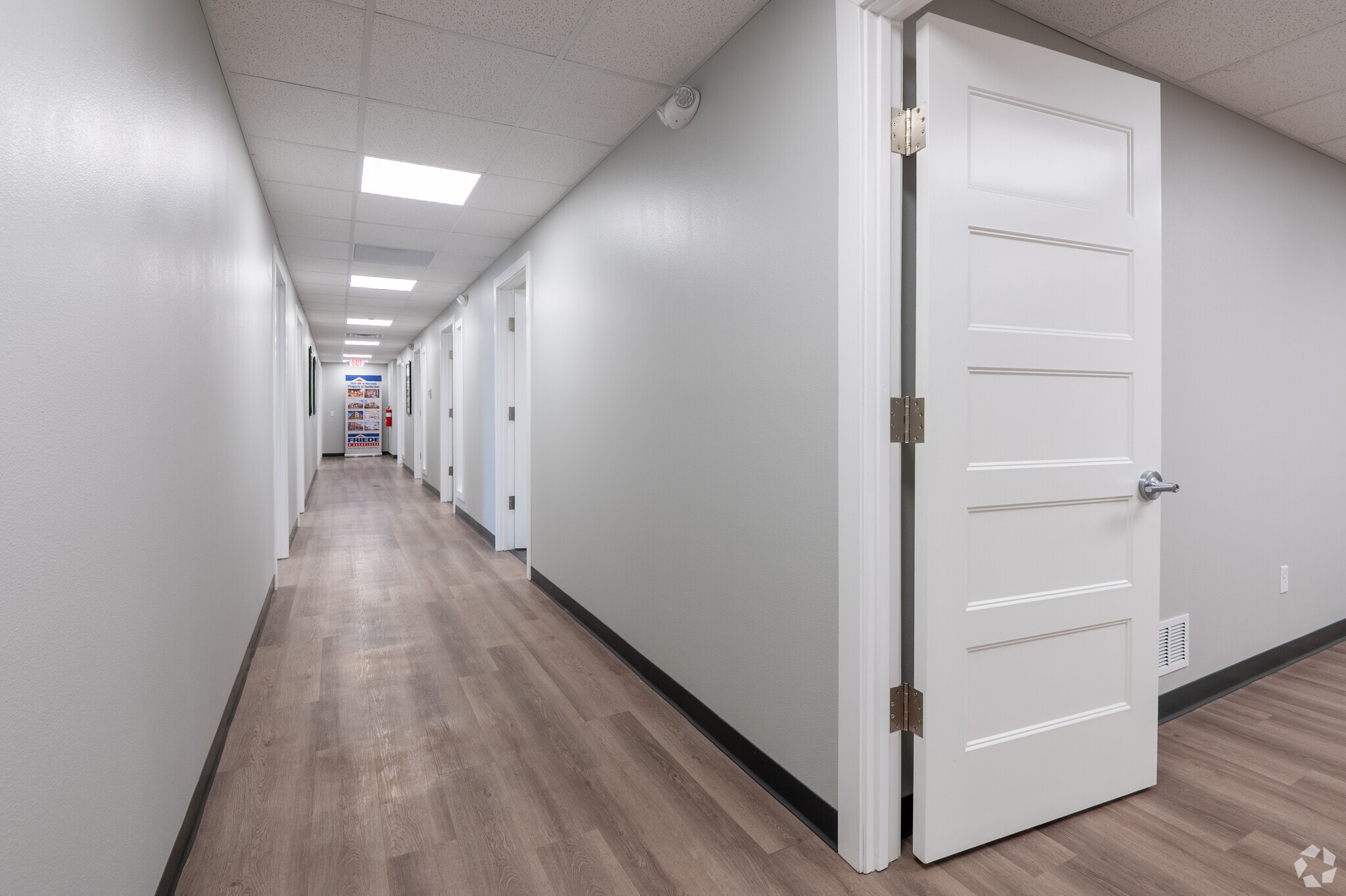 2919 Packers Ave, Madison, WI à louer Photo intérieure- Image 1 de 15