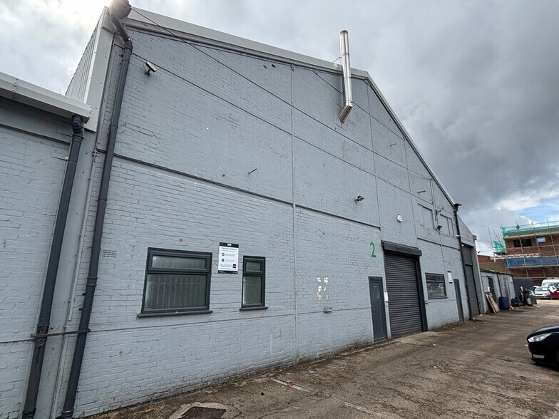 2 Abercromby Ave, High Wycombe à louer - Photo du bâtiment - Image 2 de 2