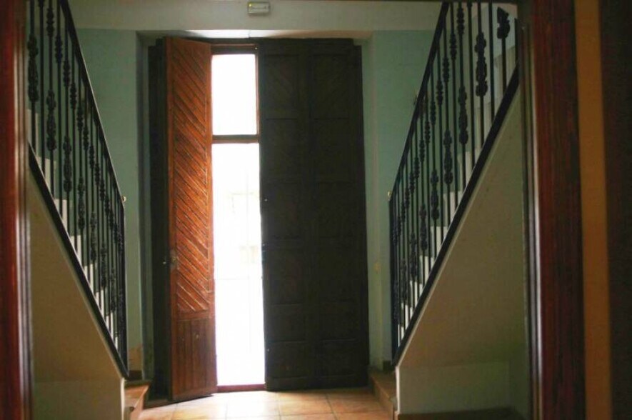 Commerce de détail dans Ontinyent à vendre - Photo du bâtiment - Image 2 de 41