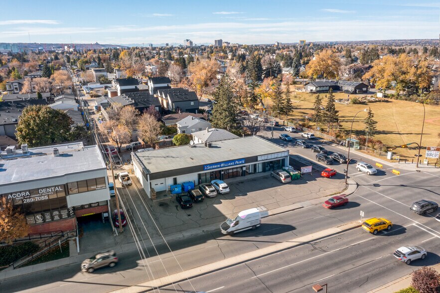 1507 20 Av NW, Calgary, AB à vendre - Photo du bâtiment - Image 2 de 24