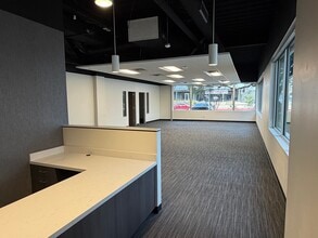 411 W Main St, Round Rock, TX for lease Interior Photo- Image 2 of 5