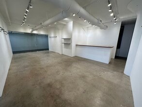 127 E 9th St, Los Angeles, CA for lease Interior Photo- Image 2 of 4