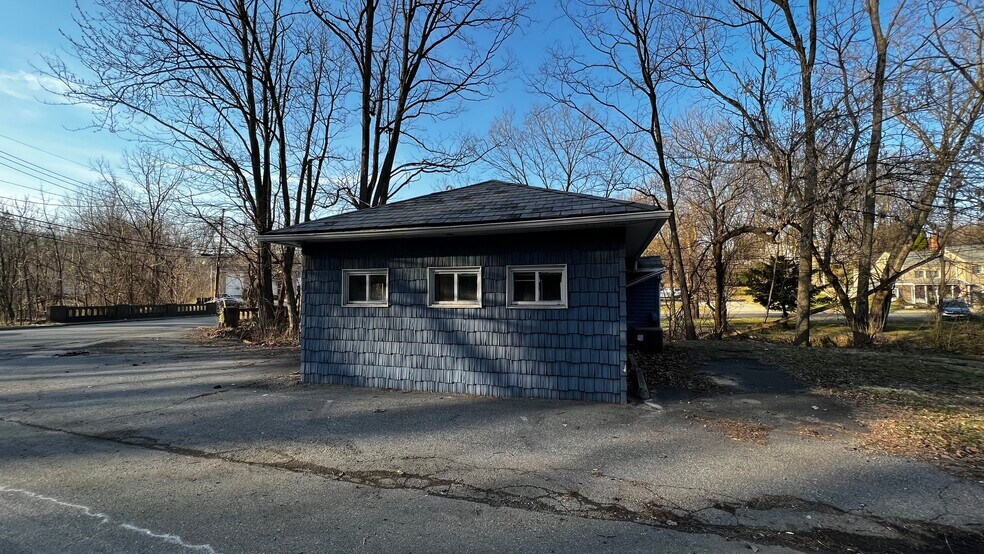 1217 S Main St, Phillipsburg, NJ for lease - Building Photo - Image 2 of 4