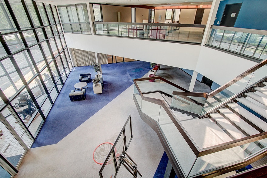 575 W Madison St, Waterloo, WI for lease - Interior Photo - Image 3 of 27
