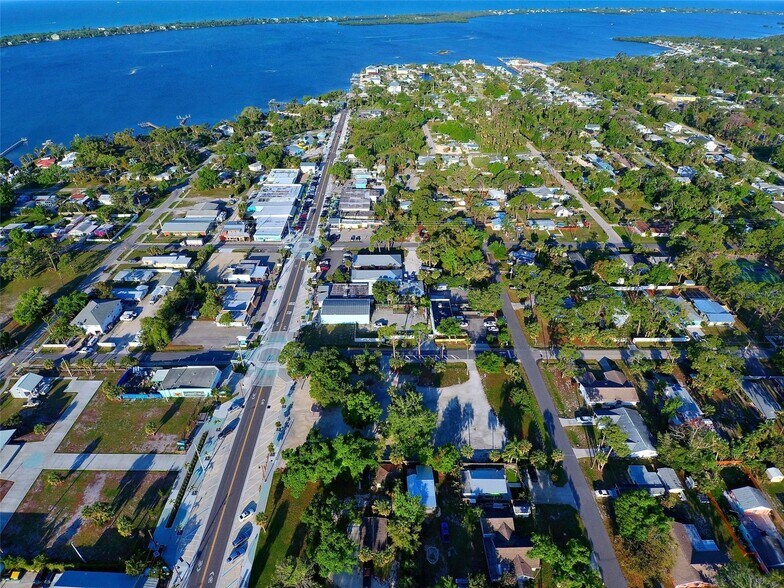 348 W Dearborn St, Englewood, FL à vendre - Aérien - Image 2 de 34