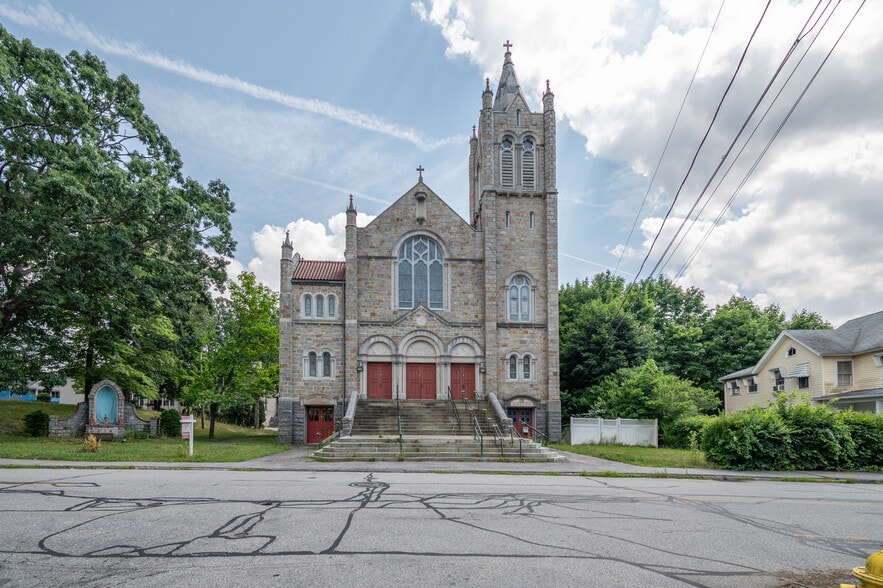 85 Pulaski Portfolio portfolio of 2 properties for sale on LoopNet.ca - Building Photo - Image 2 of 24