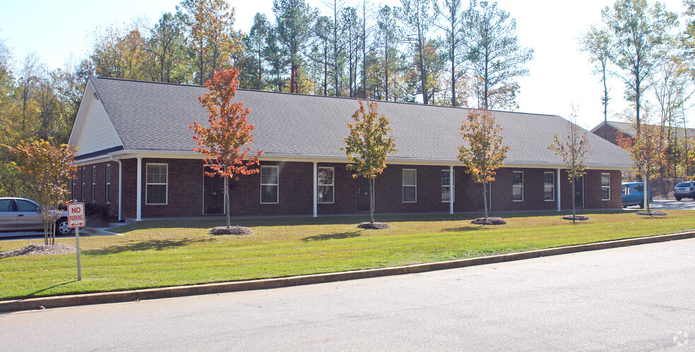 110 Ministry Dr, Irmo, SC for lease - Primary Photo - Image 1 of 3