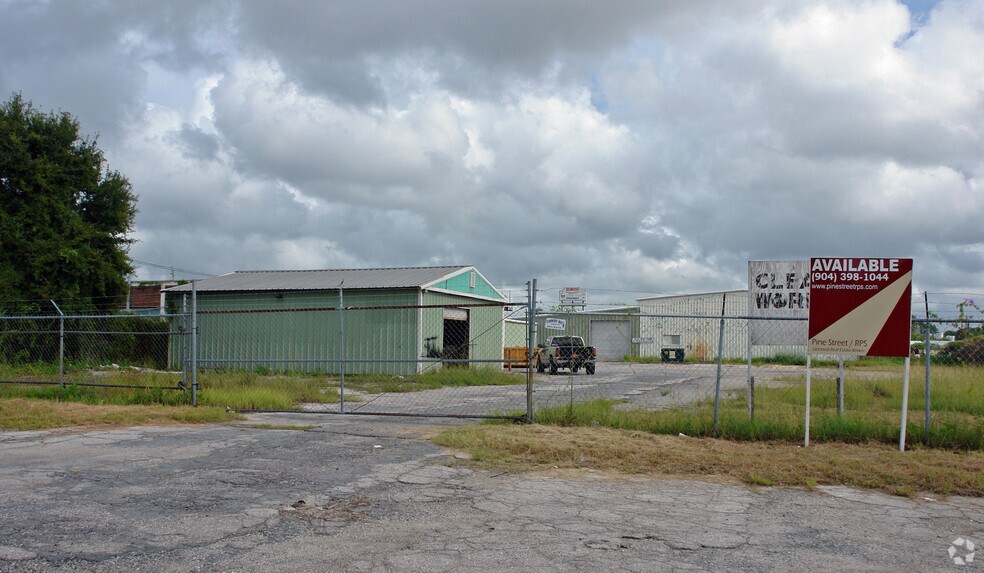 450 Ryan Ave, Jacksonville, FL à vendre - Photo du bâtiment - Image 2 de 10