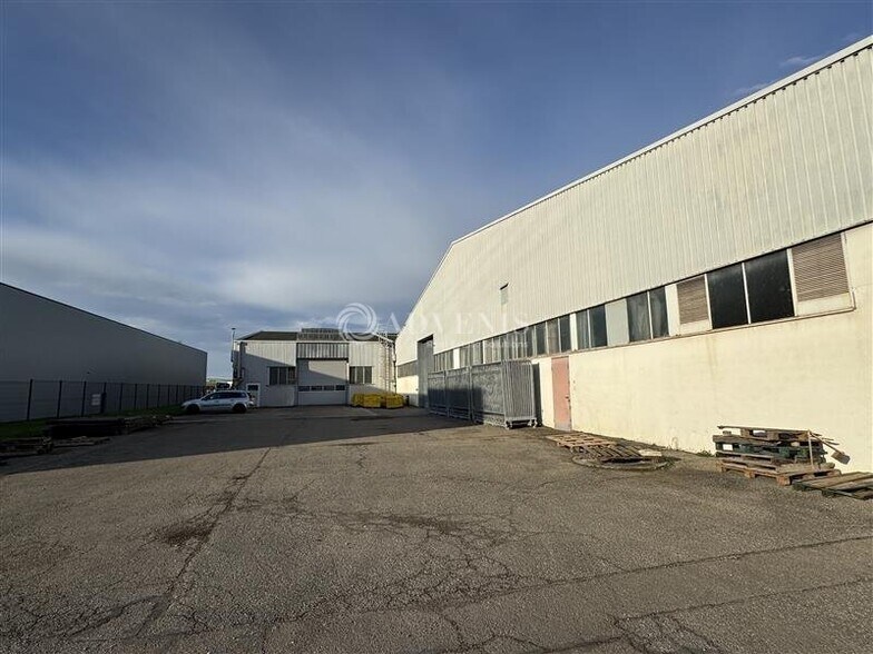 Flex dans Geispolsheim à louer - Photo du bâtiment - Image 1 de 5