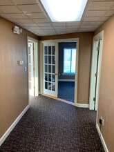 410 W Grand River Ave, Brighton, MI for lease Interior Photo- Image 2 of 9