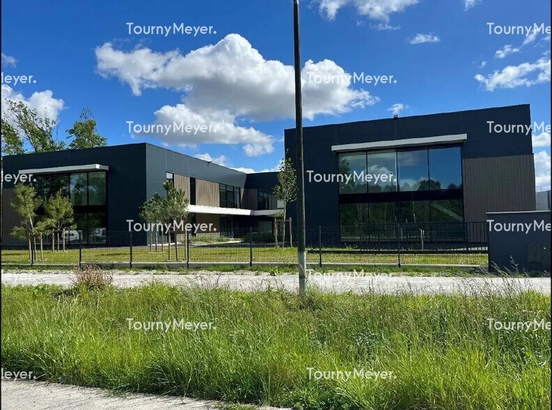 Flex dans Mérignac à louer - Photo du bâtiment - Image 3 de 6