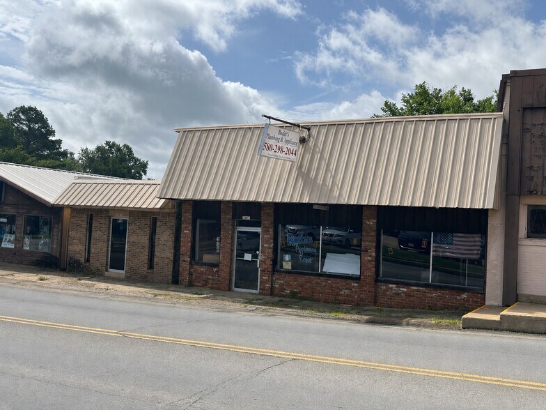 114 E Main St, Antlers, OK for sale - Building Photo - Image 3 of 13