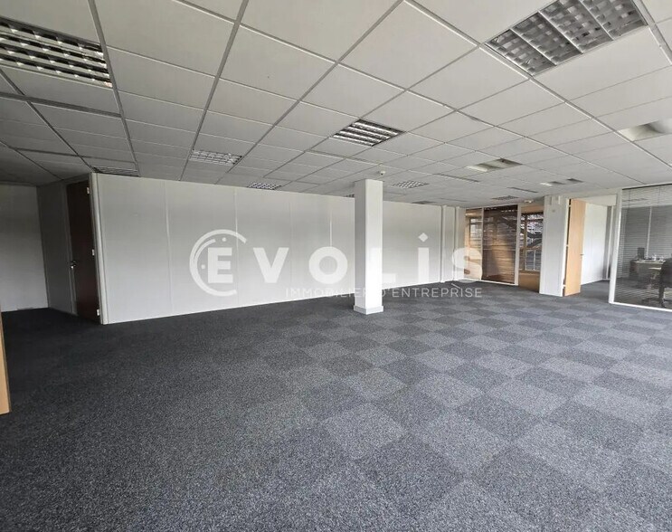 Bureau dans Orsay à louer - Photo intérieure - Image 3 de 8