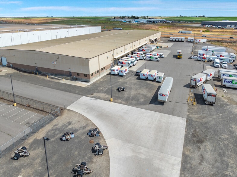 5515 Industrial Way, Pasco, WA for sale - Building Photo - Image 3 of 8