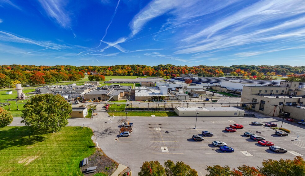 23555 Euclid Ave, Euclid, OH à louer - Photo du bâtiment - Image 2 de 5