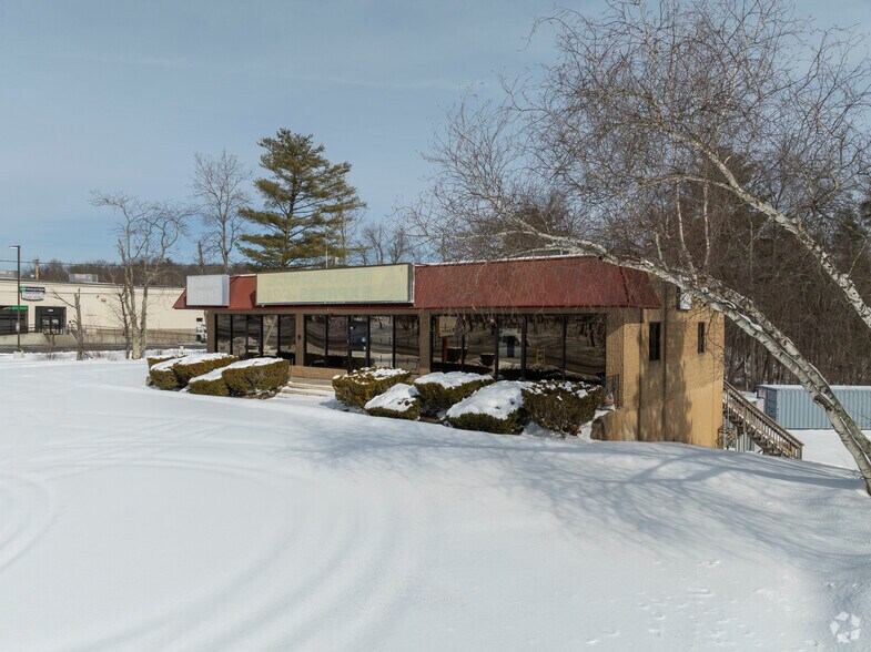 284 N Broadway, Salem, NH à vendre - Photo du bâtiment - Image 3 de 6