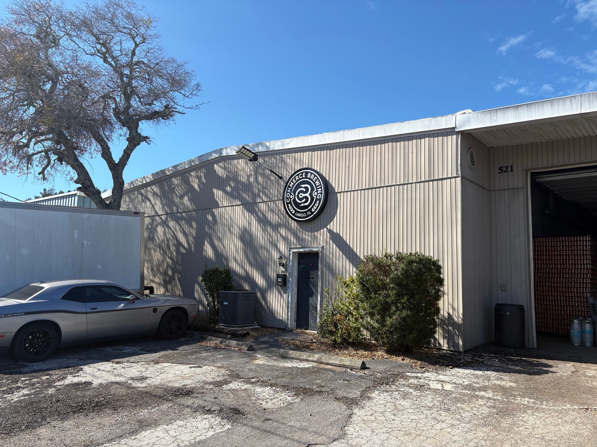 521 S Commerce Dr, Largo, FL for sale Building Photo- Image 1 of 4