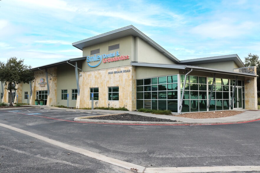 9820 Braun Rd, San Antonio, TX for lease - Building Photo - Image 1 of 7