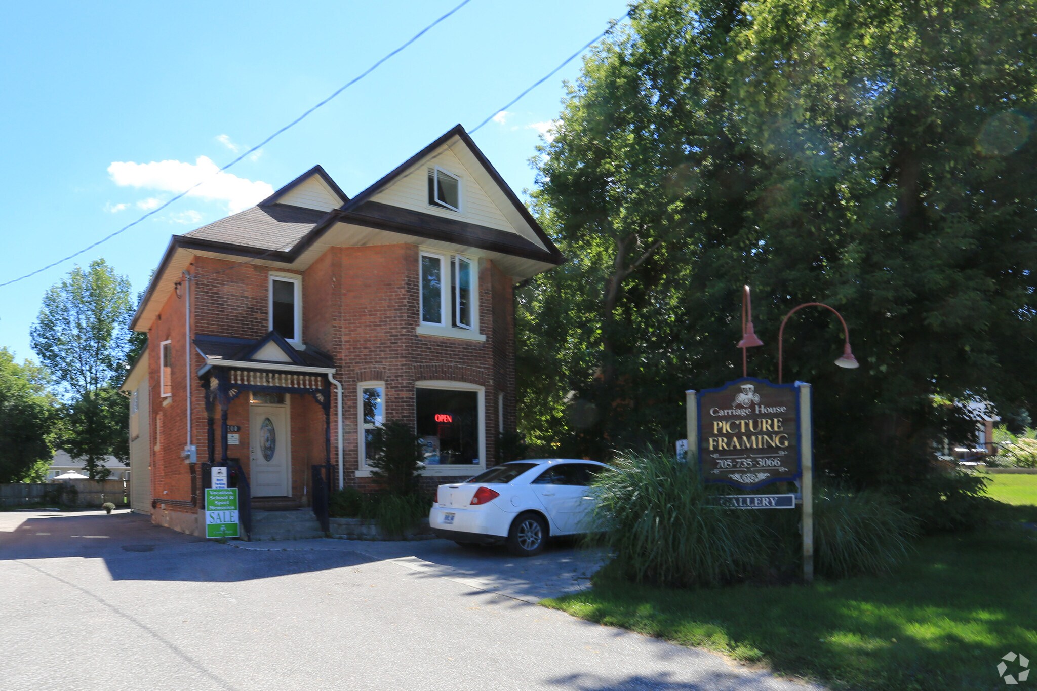 100 Essa Rd, Barrie, ON à vendre Photo principale- Image 1 de 1