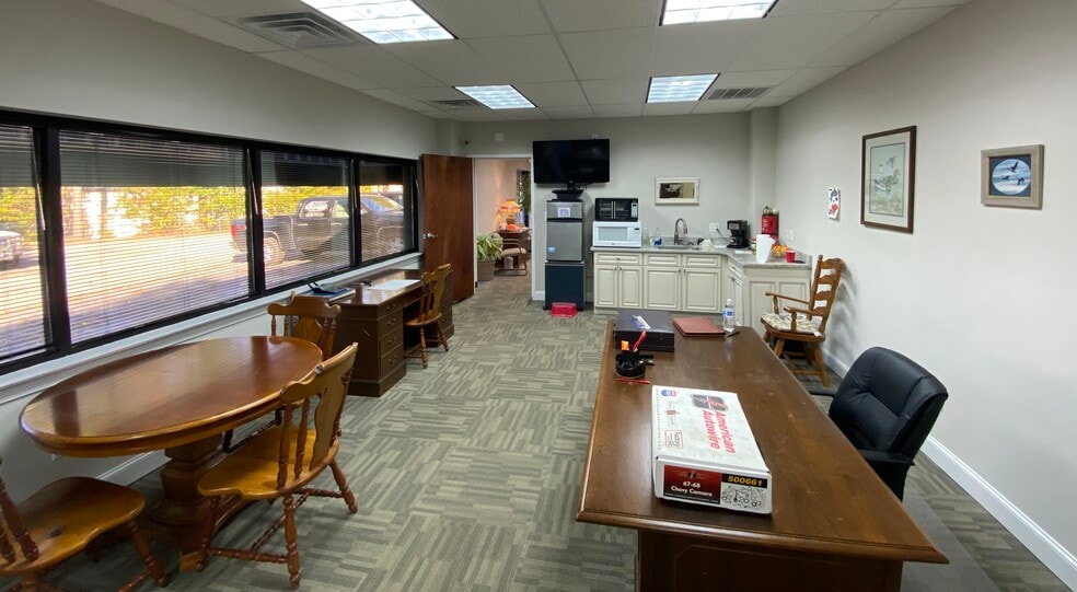 3908 Memo Ct, Raleigh, NC for lease - Interior Photo - Image 3 of 7