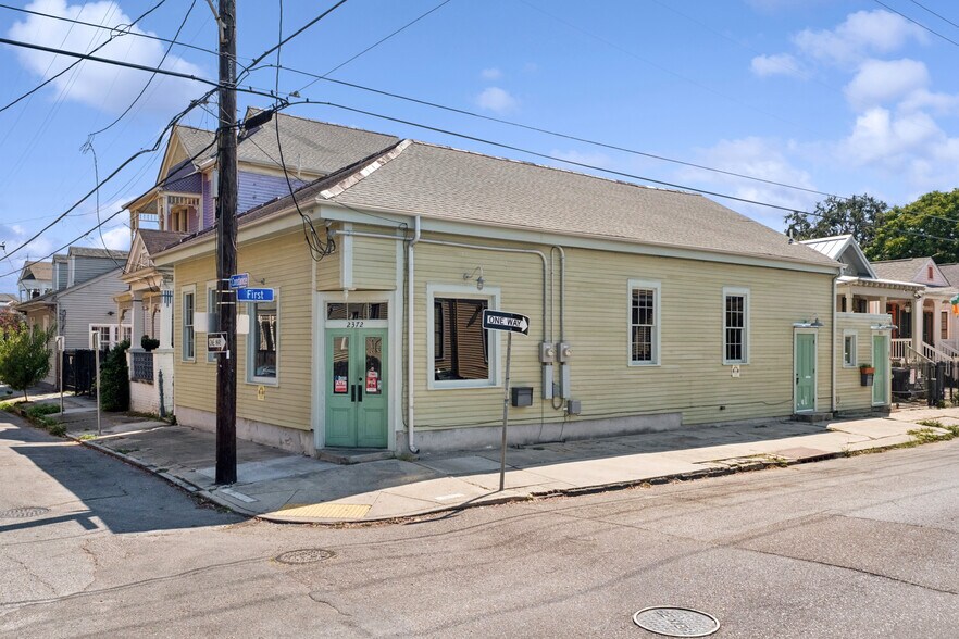 2372 Constance St, New Orleans, LA à louer - Photo du bâtiment - Image 2 de 11