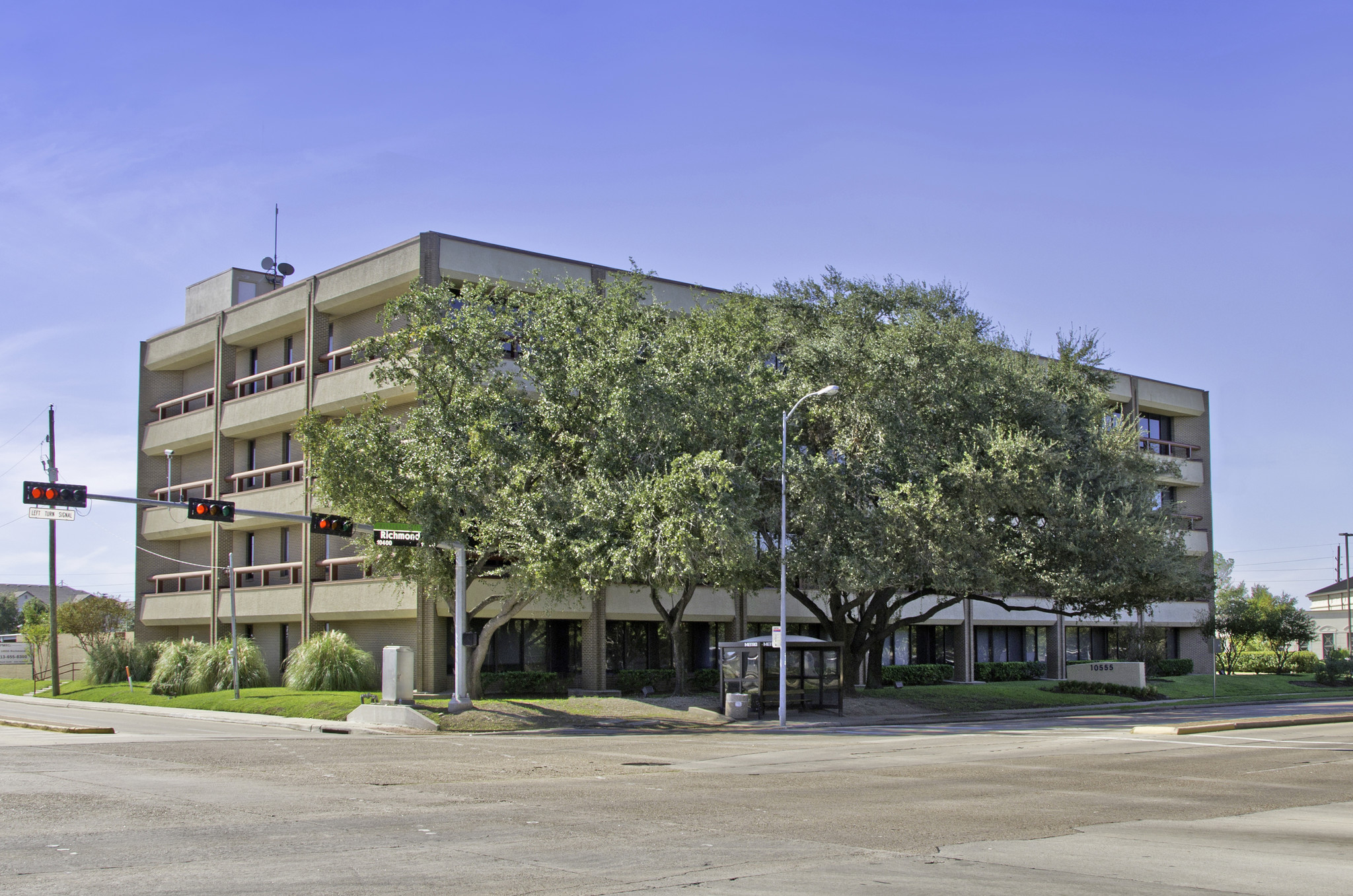 10555 Richmond Ave, Houston, TX à vendre Photo principale- Image 1 de 1