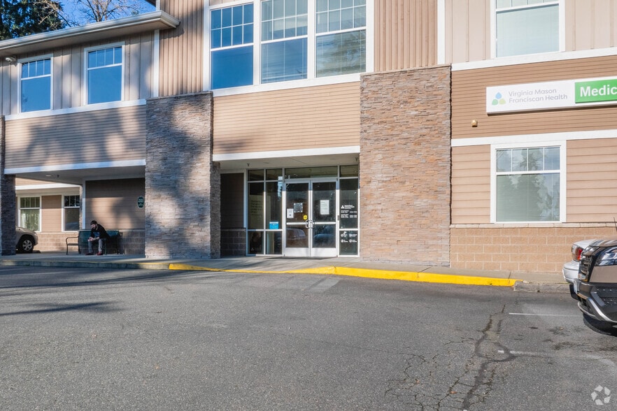 15214 Canyon Rd E, Puyallup, WA for sale - Building Photo - Image 2 of 4