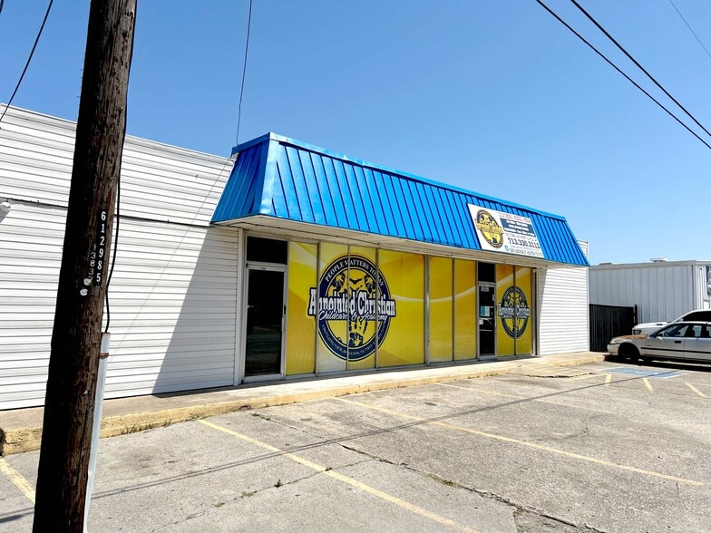 13837 Longview St, Houston, TX for lease - Building Photo - Image 2 of 2