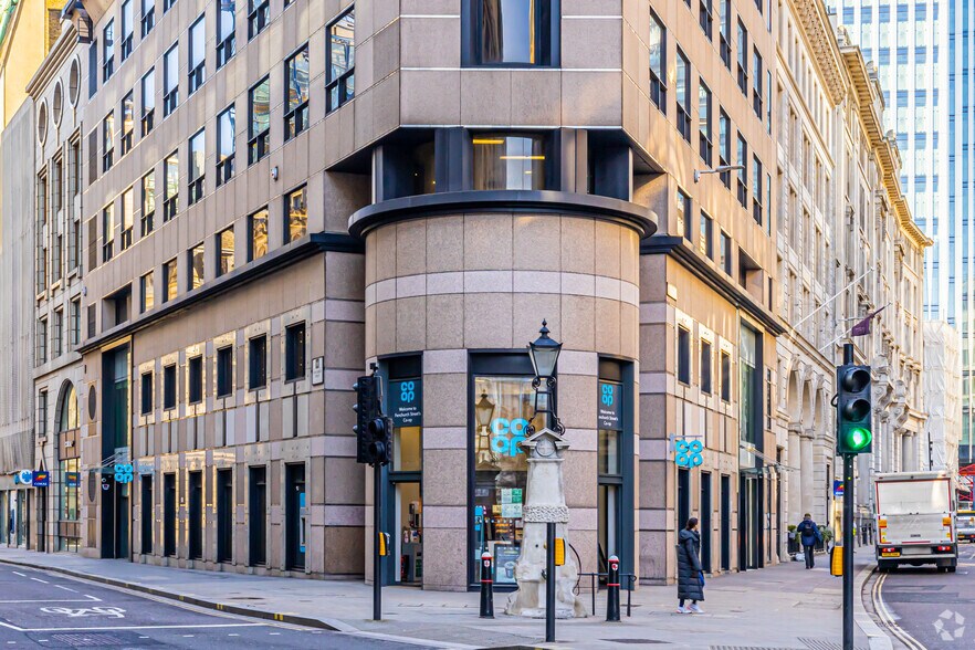 69 Leadenhall St, Londres à louer - Photo du bâtiment - Image 3 de 23