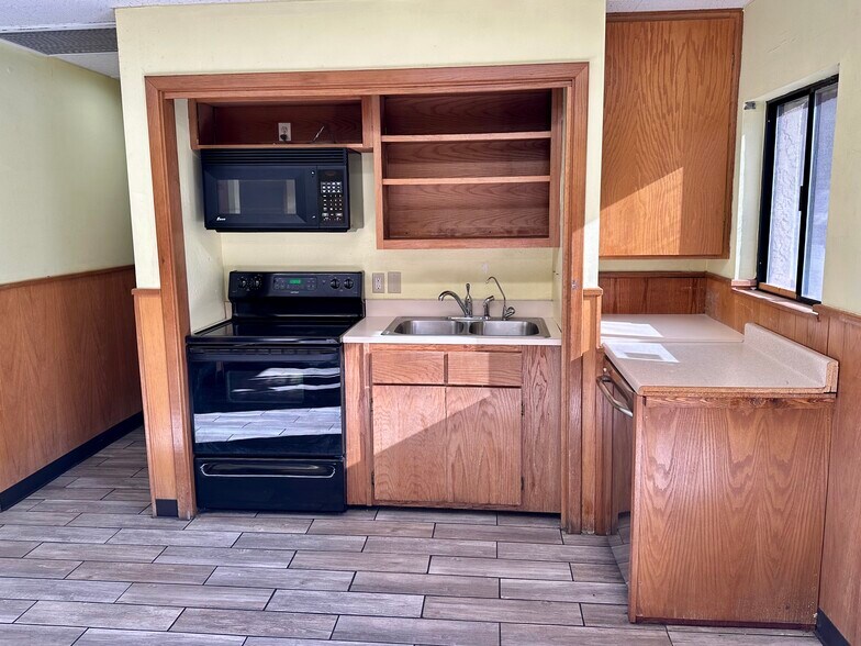 7115 N 55th Ave, Glendale, AZ à vendre - Photo du bâtiment - Image 3 de 5