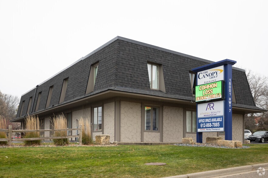 18001 Highway 7, Minnetonka, MN à vendre - Photo du bâtiment - Image 2 de 2