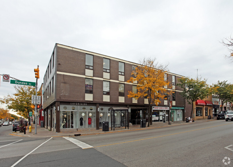 101-103 Dundas St W, Whitby, ON for lease - Primary Photo - Image 1 of 5