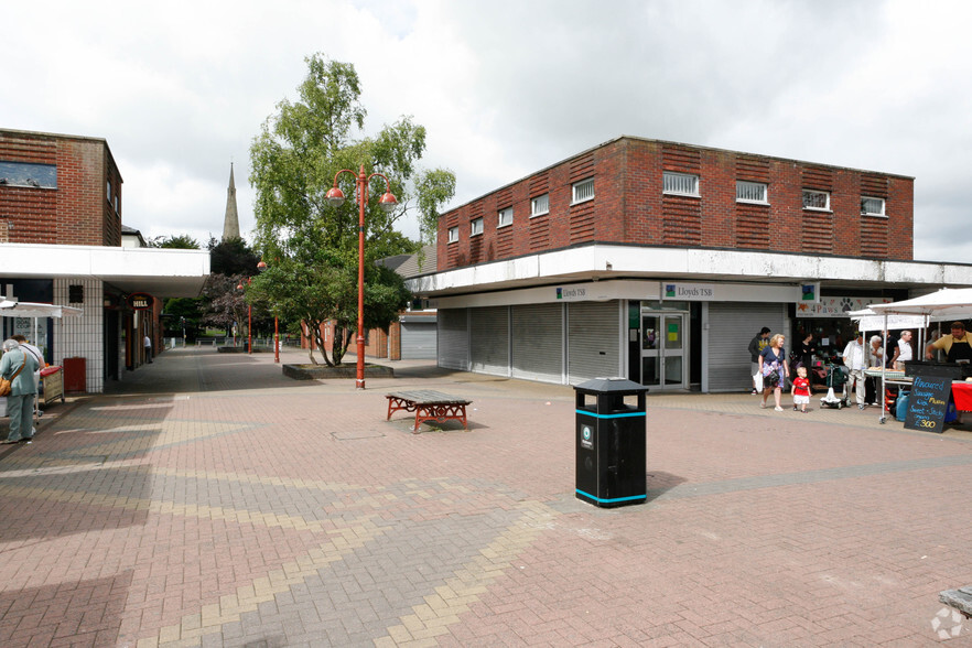 Rochdale Rd, Oldham for sale - Primary Photo - Image 1 of 1